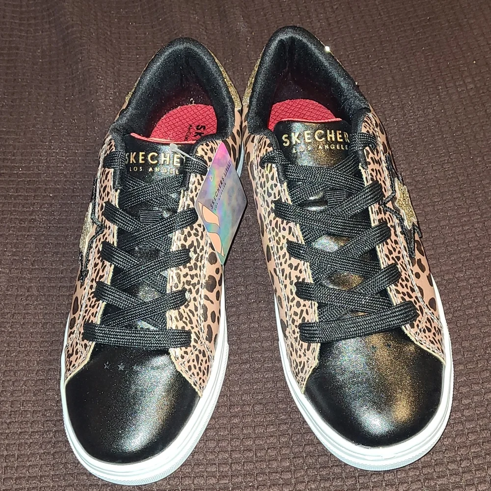 New Skechers Los Angeles Street sneakers size 6 kids equals 7.5 womans - Picture 3 of 7